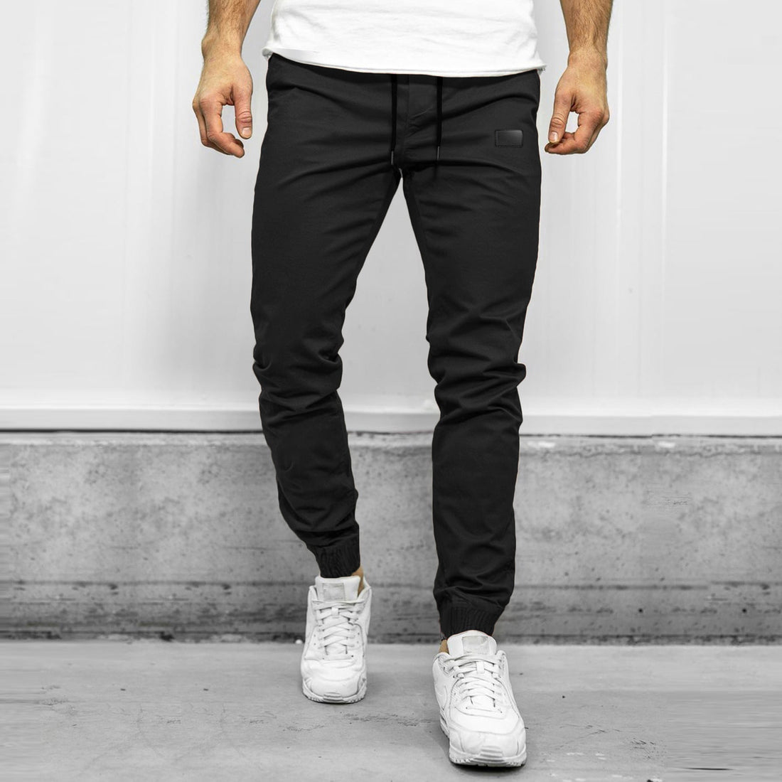 Men’s Cargo Pants – Relaxed Fit – Elastic Waist – Tapered Leg – Multi-Pocket Jogger Style